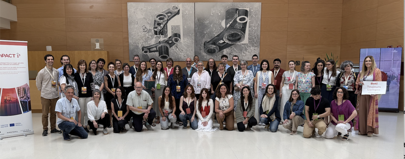 Participants au projet EmPACTi3 du Campus transfrontalier Euskampus, juin 2025. Katixa Peigneguy, quatrième en partant de la droite, au premier rang. © Euskampus