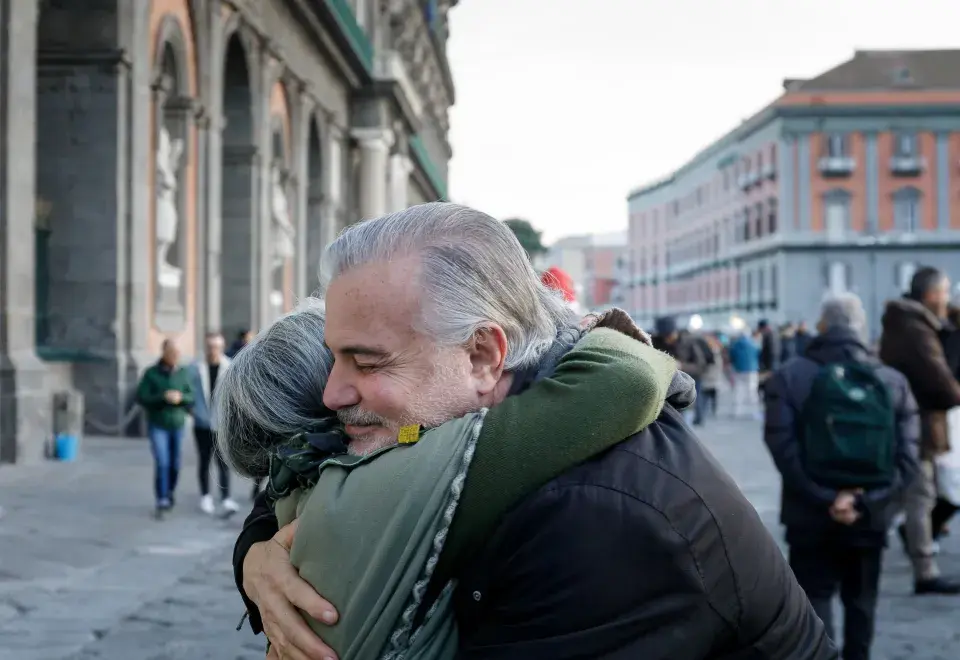 BIZI ON HUG