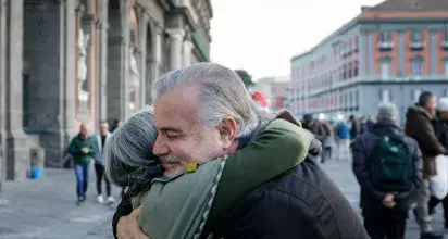 BIZI ON HUG